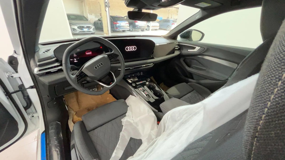 Audi A5 Avant 2.0 tdi mhev+ S line edition 204cv s-tronic (16)
