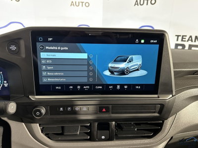Volkswagen Veicoli Commerciali Caravelle Caravelle 2.0 tdi 150cv Life L1 (16)