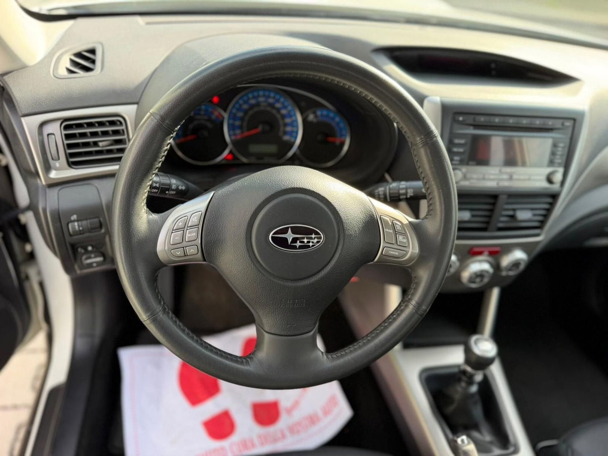 Subaru Forester 2.0D X BR (14)