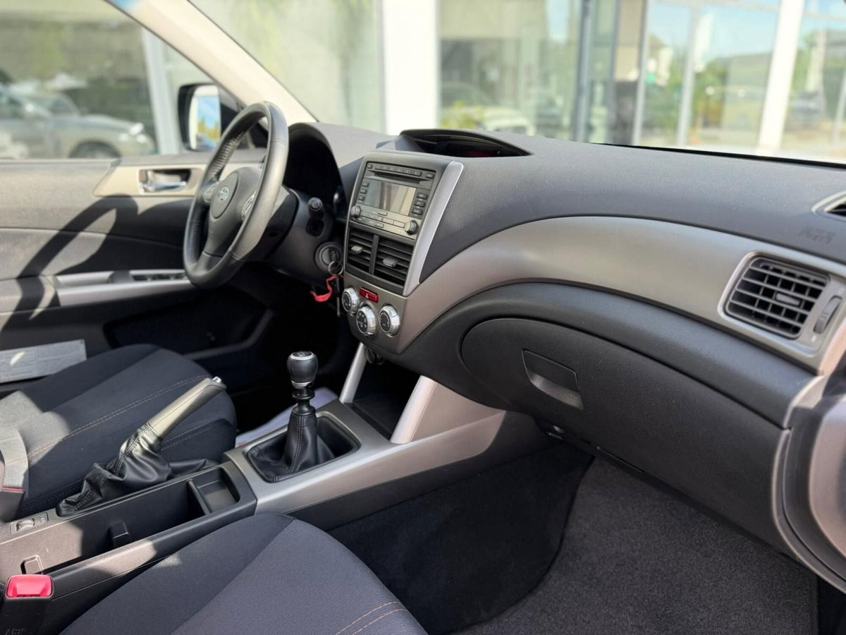 Subaru Forester 2.0D X BR (17)