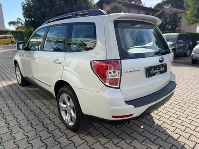 Subaru Forester 2.0D X BR (7)