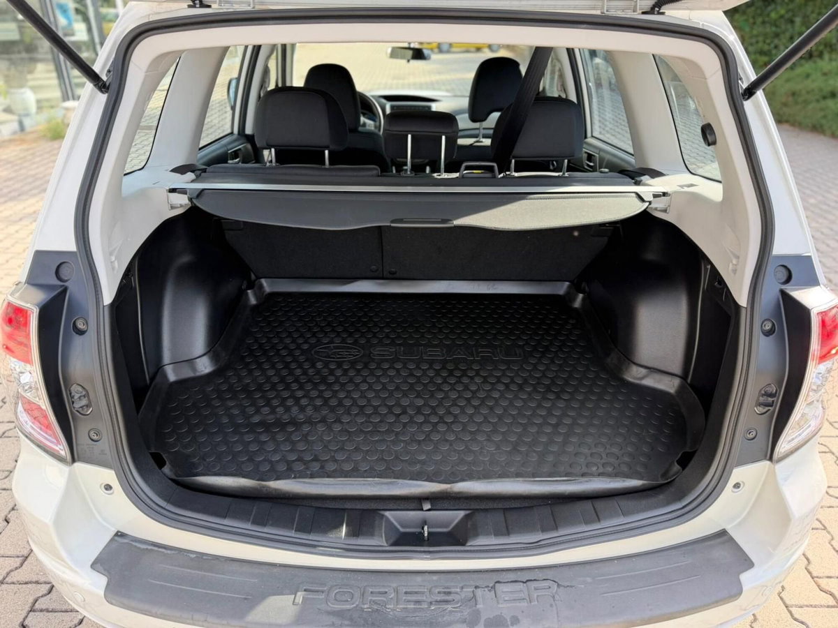 Subaru Forester 2.0D X BR (9)