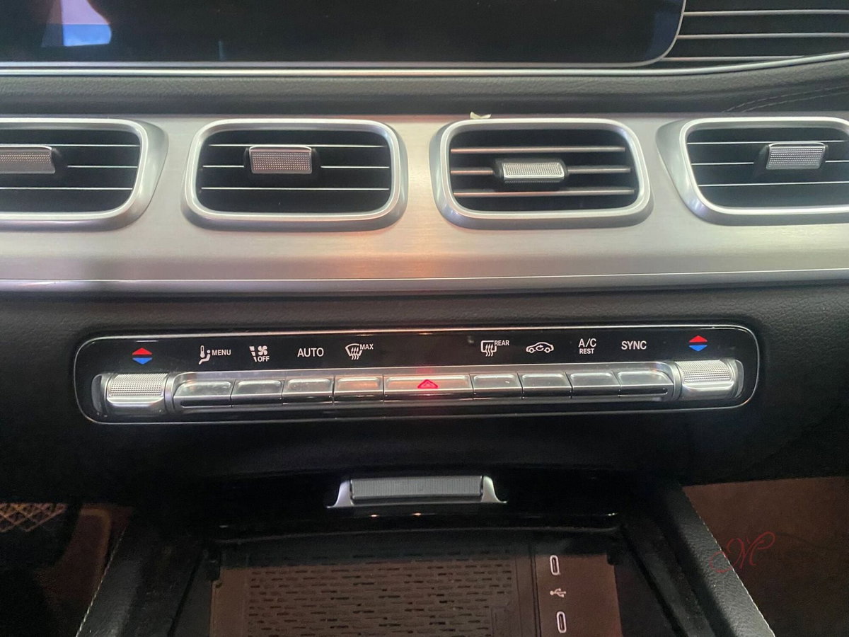 Mercedes-Benz GLE SUV 300 d AMG Line Premium Plus 4matic auto (15)