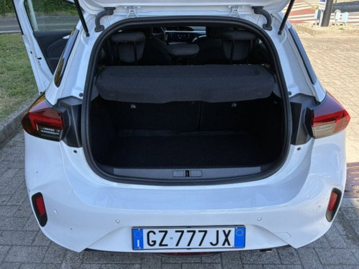 Opel Corsa 1.2 100 CV GS Line (15)