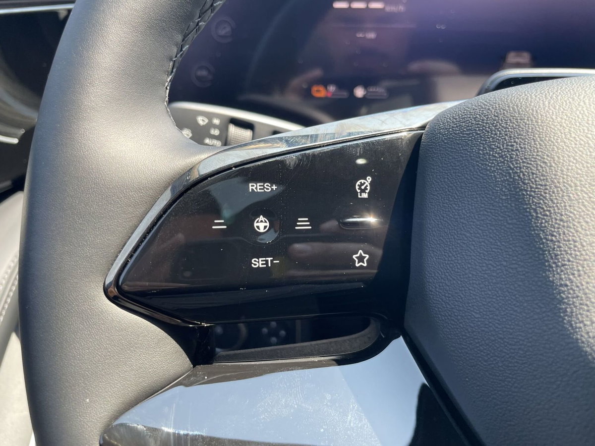 Omoda Omoda 9 SHS-P 1.5 tgdi phev Premium i-awd dht (10)