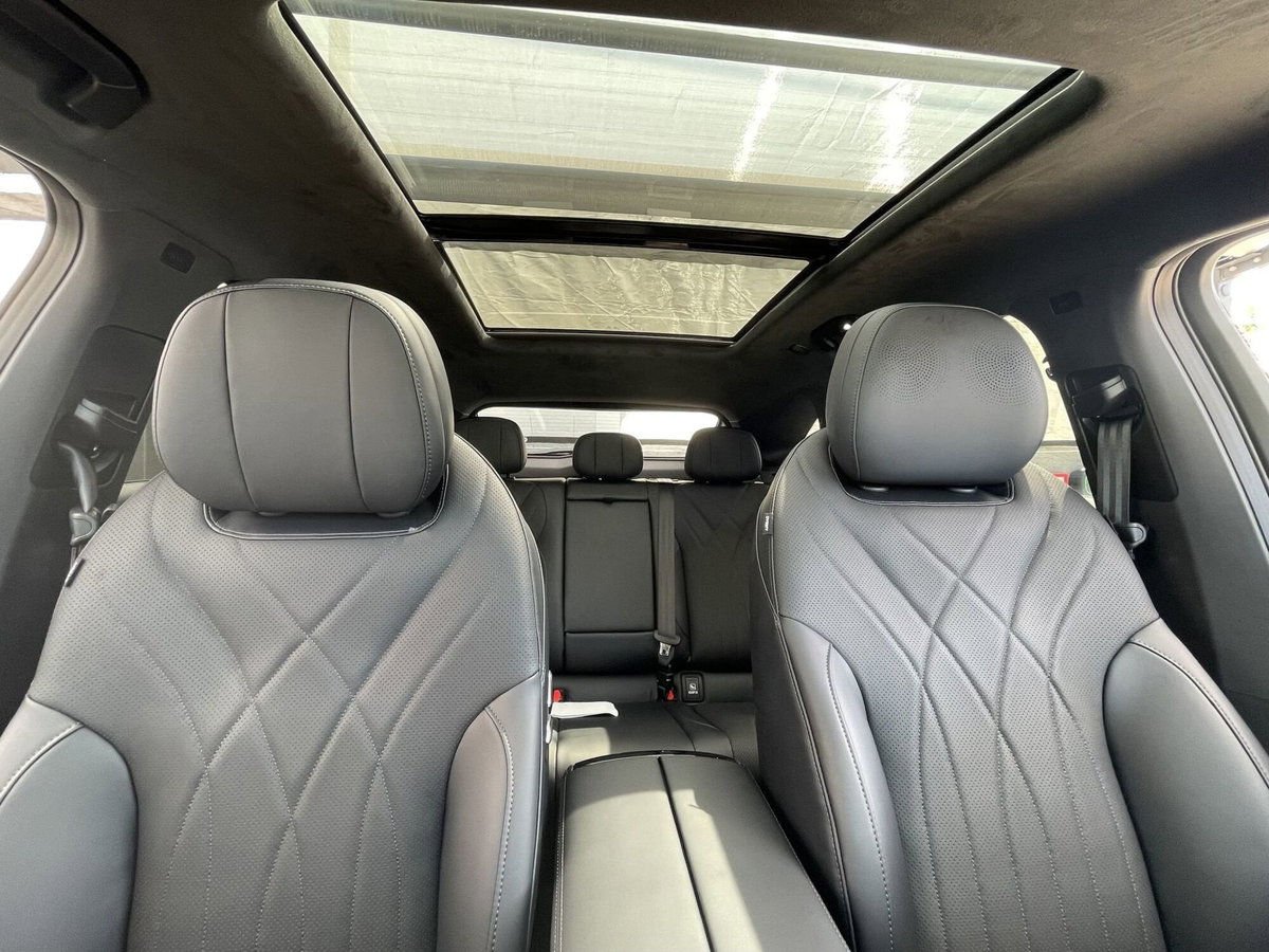 Omoda Omoda 9 SHS-P 1.5 tgdi phev Premium i-awd dht (18)