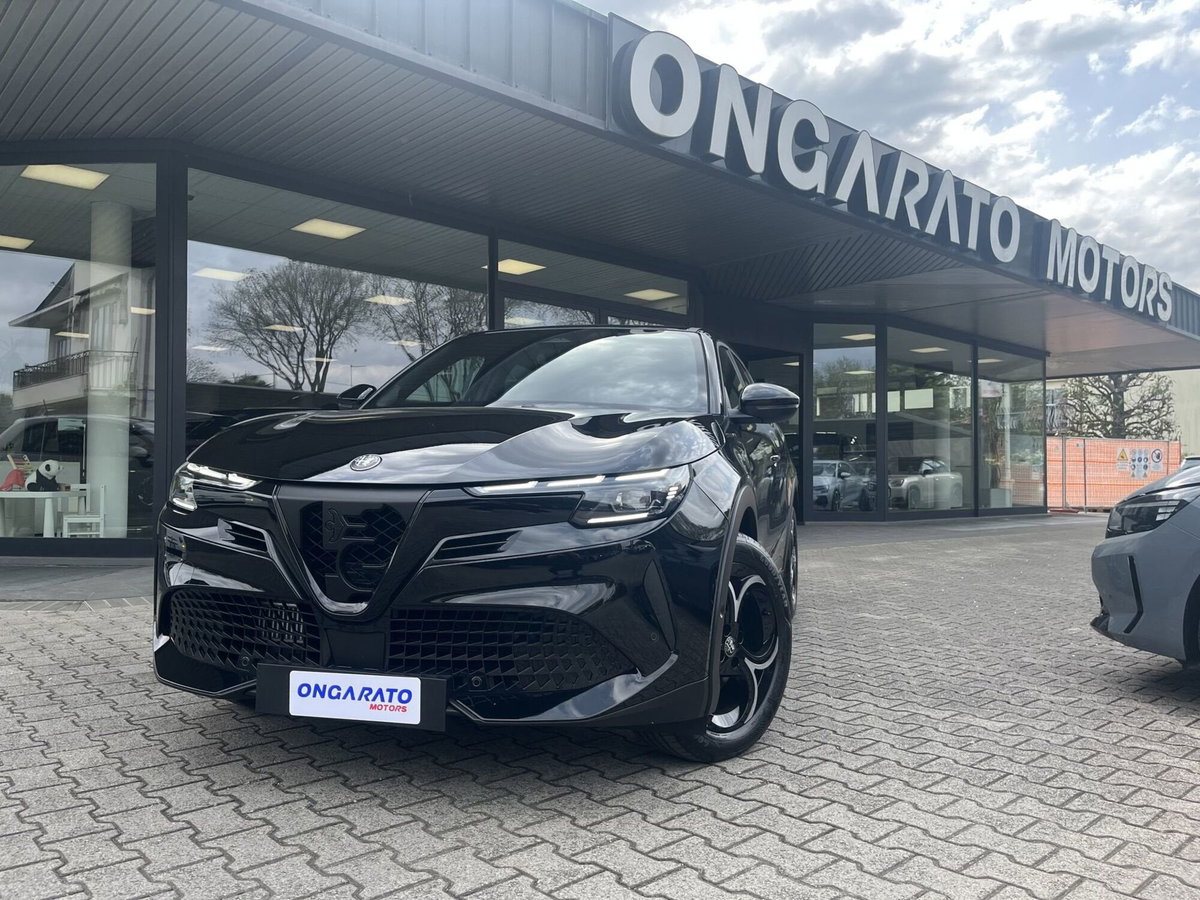 Alfa Romeo Junior 1.2 ibrida Speciale 145cv edct6