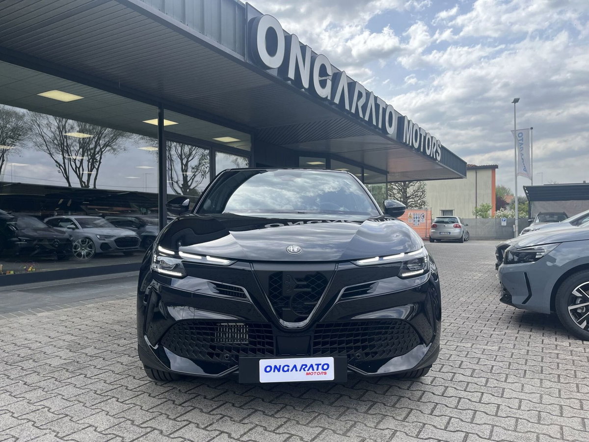 Alfa Romeo Junior 1.2 ibrida Speciale 145cv edct6 (3)