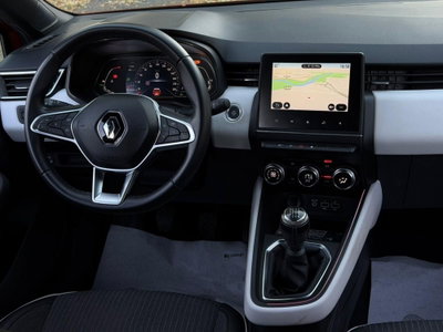 Renault Clio 1.0 tce Techno Gpl 100cv (6)