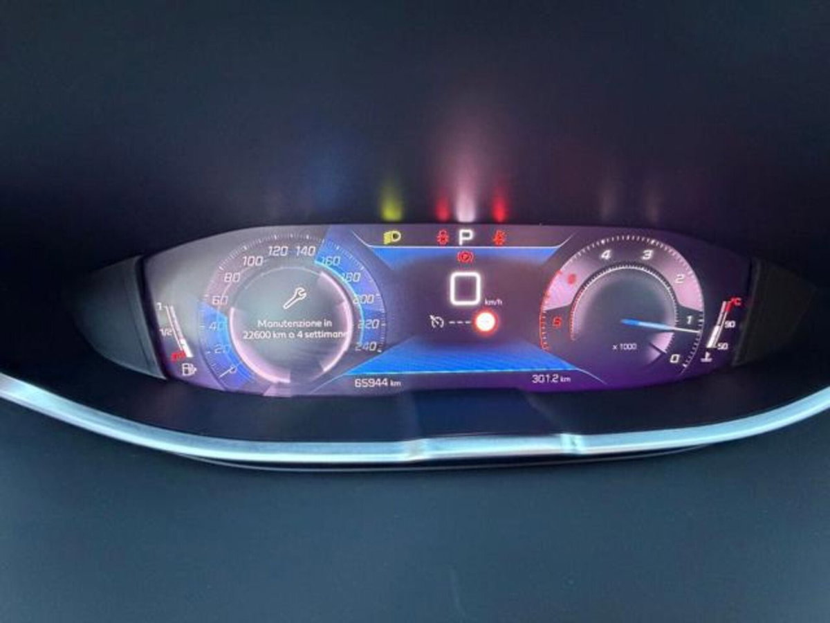 Peugeot 3008 BlueHDi 130 S&S EAT8 Allure Pack (17)