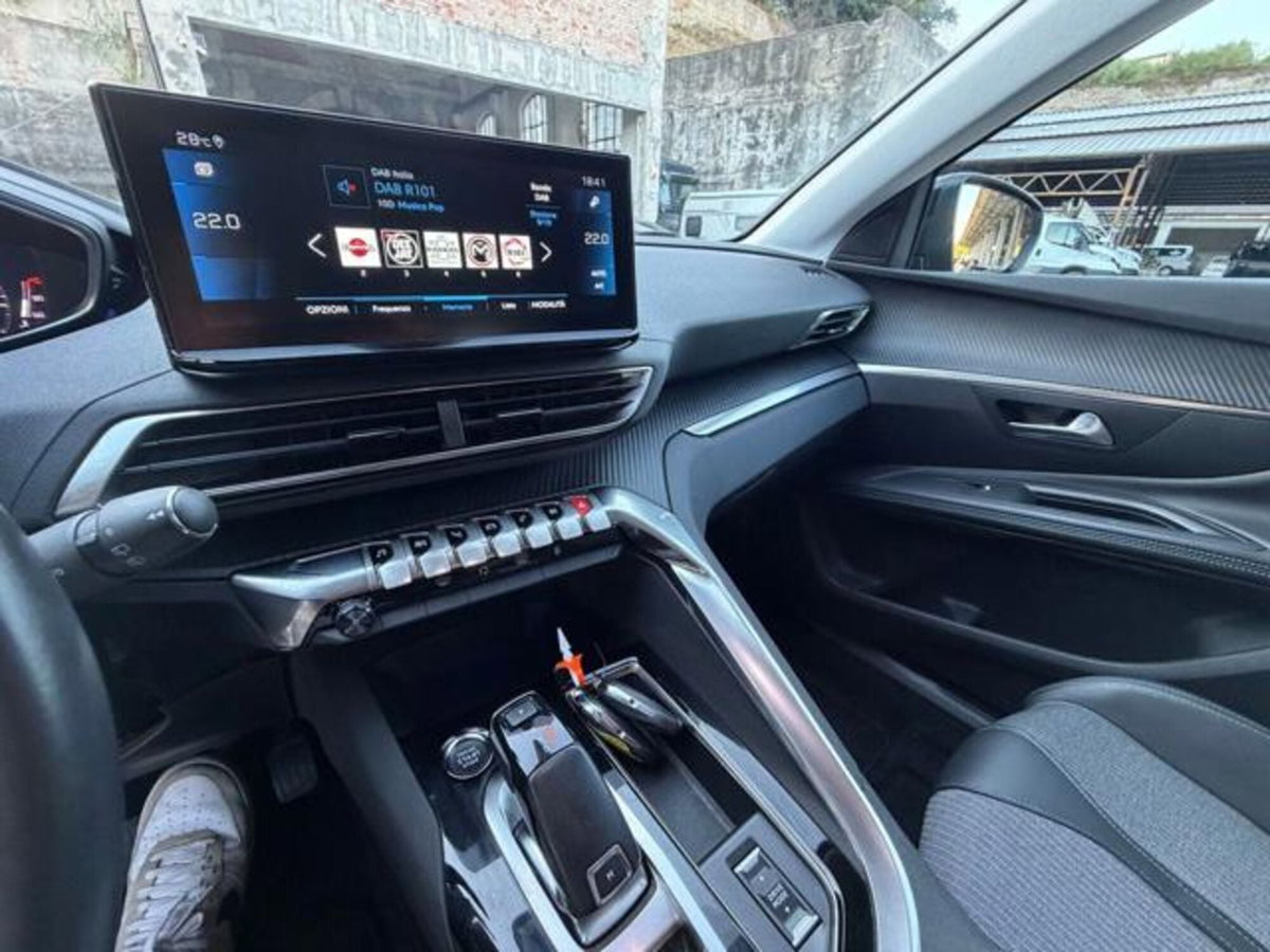 Peugeot 3008 BlueHDi 130 S&S EAT8 Allure Pack (19)