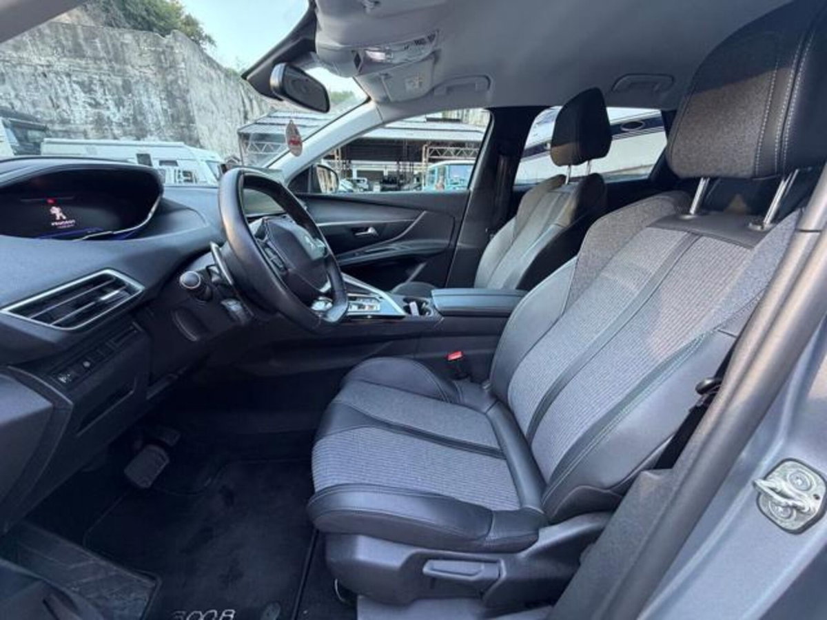 Peugeot 3008 BlueHDi 130 S&S EAT8 Allure Pack (9)