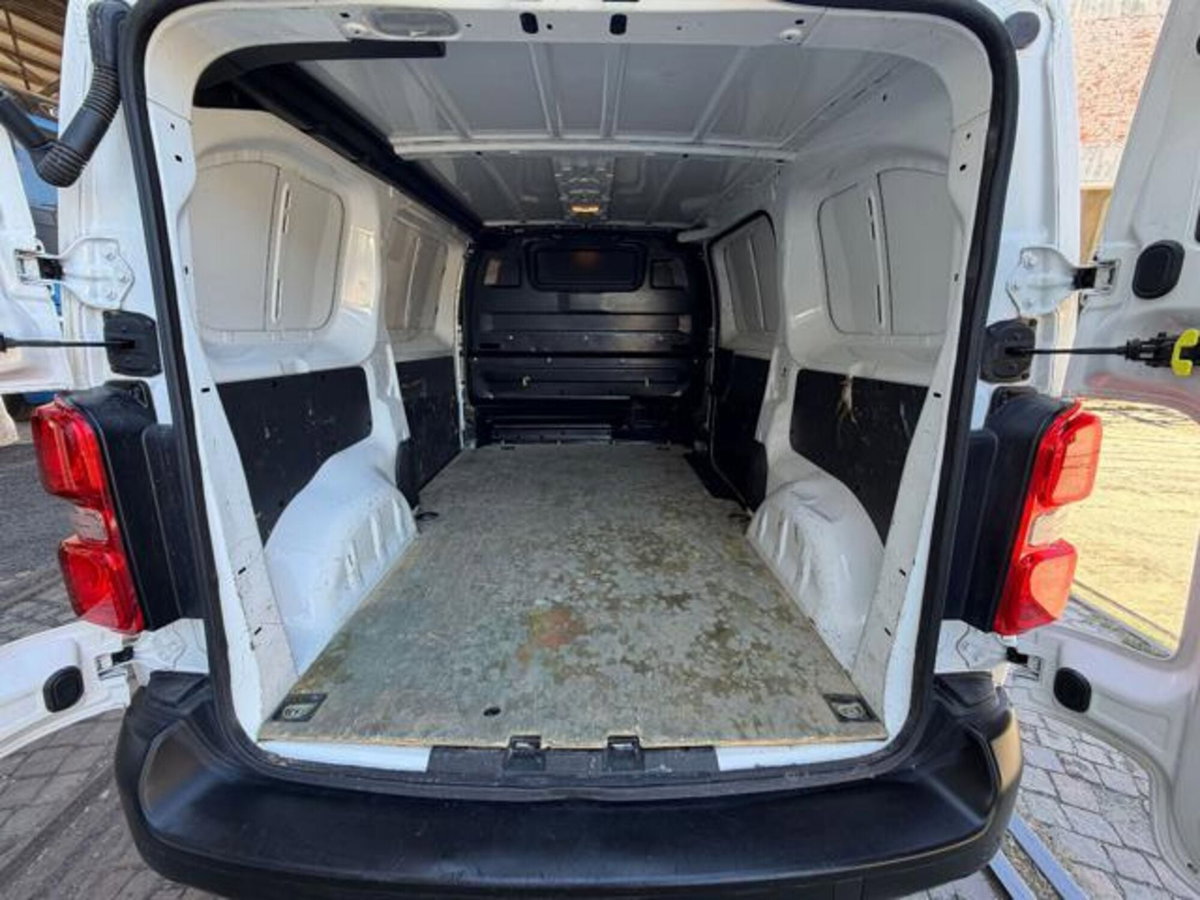 Fiat Scudo Furgone ce 1.5 bluehdi 120cv L2H1 Lounge (14)