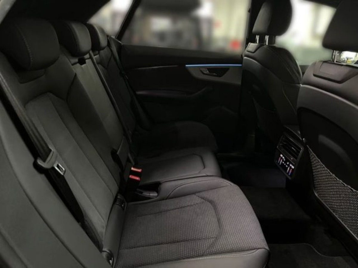 Audi Q8 3.0 tdi mhev S line quattro 231cv tiptronic (12)