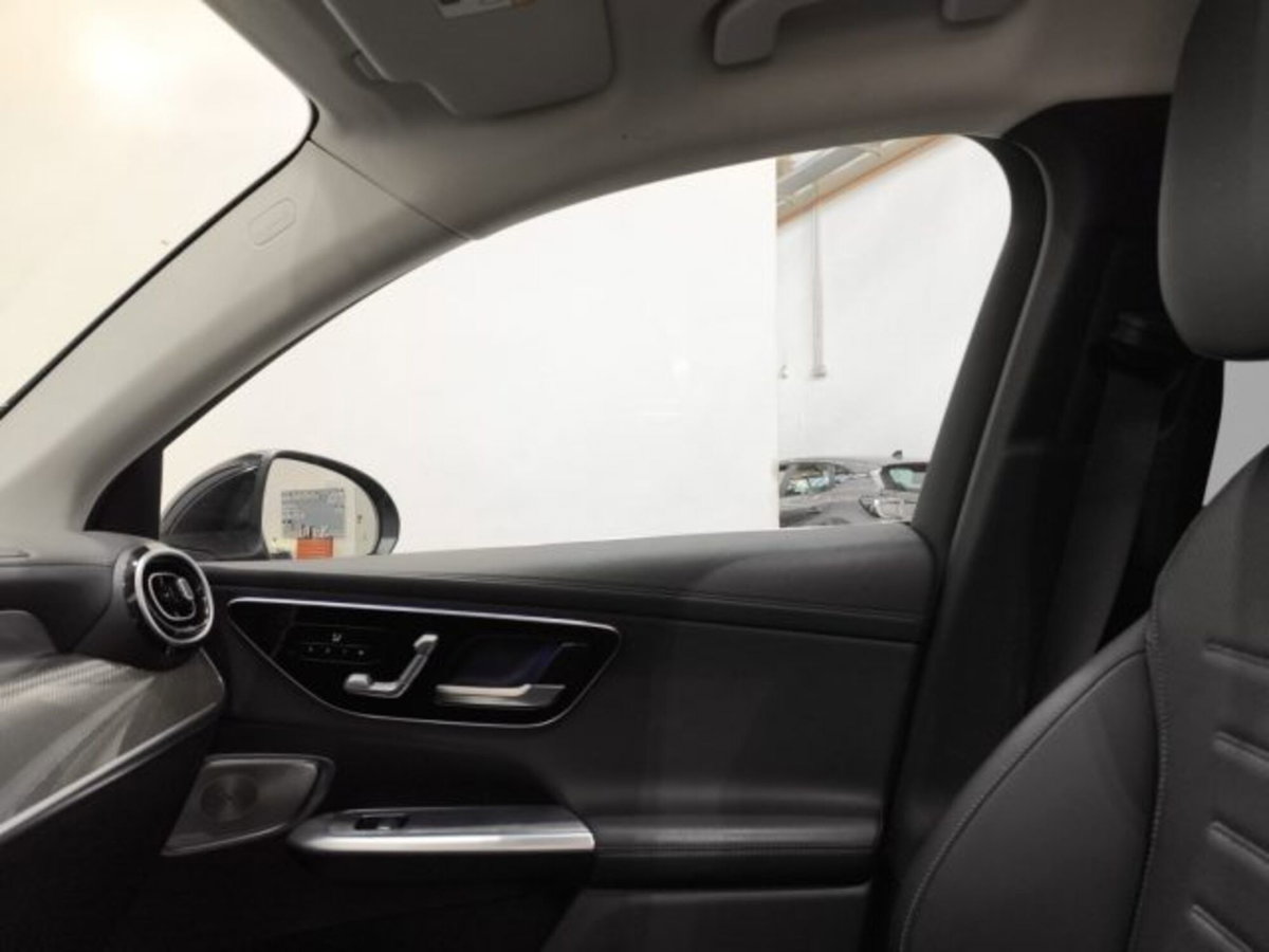 Mercedes-Benz GLC 220 d 4Matic Mild Hybrid AMG Premium Plus (17)