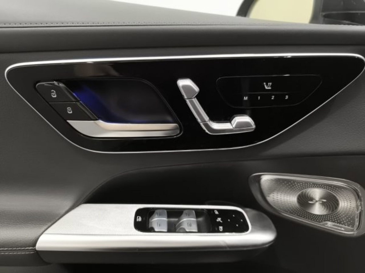 Mercedes-Benz GLC 220 d 4Matic Mild Hybrid AMG Premium Plus (7)