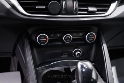 Alfa Romeo Stelvio Stelvio 2.2 Turbodiesel 180 CV AT8 RWD Super (17)
