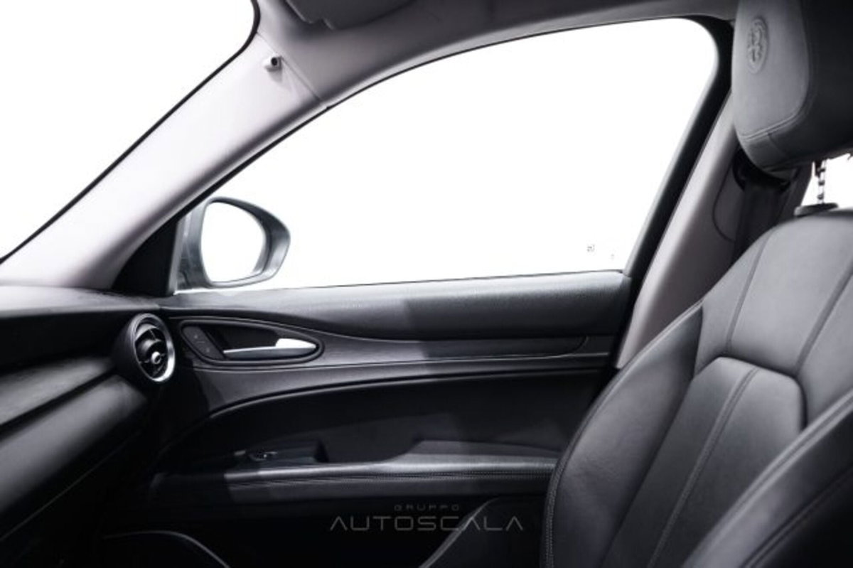 Alfa Romeo Stelvio Stelvio 2.2 Turbodiesel 180 CV AT8 RWD Super (20)