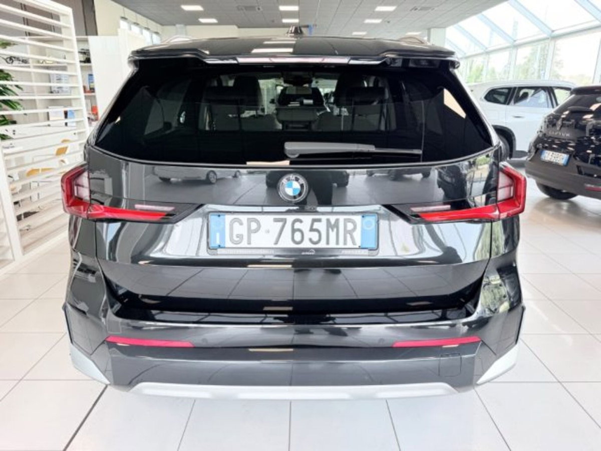BMW X1 sDrive 18i xLine (3)