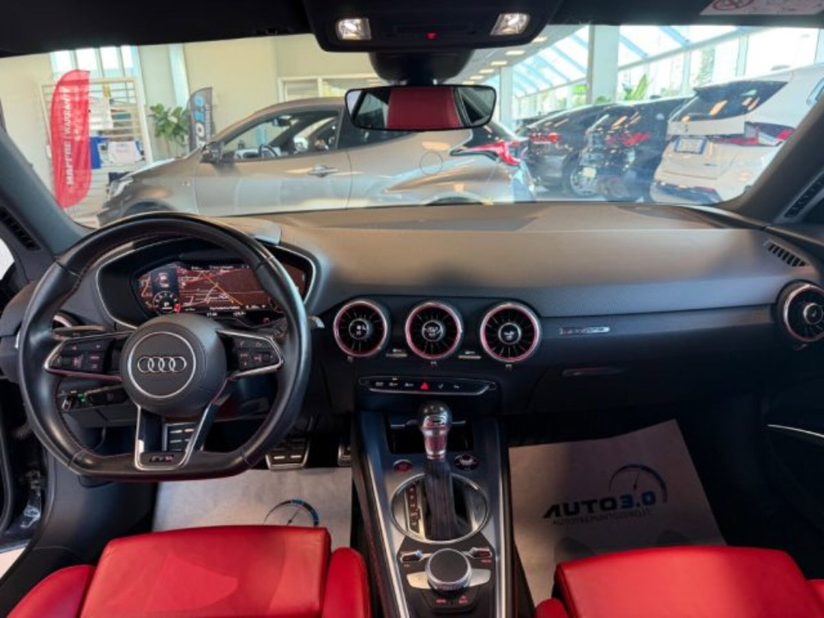 Audi TTS Coupé 2.0 TFSI 310 CV quattro S tronic (13)