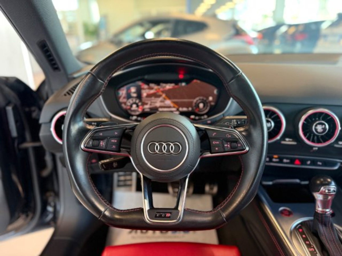 Audi TTS Coupé 2.0 TFSI 310 CV quattro S tronic (17)