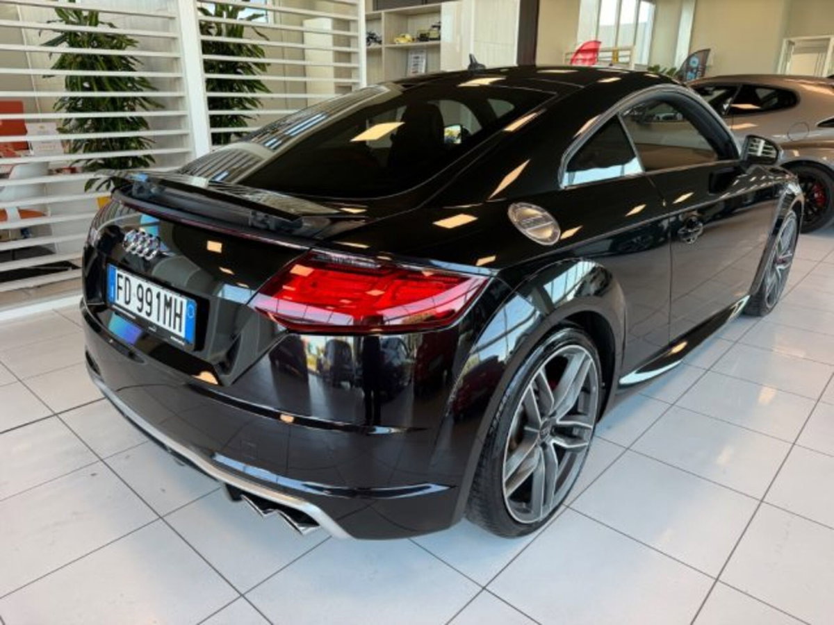 Audi TTS Coupé 2.0 TFSI 310 CV quattro S tronic (4)