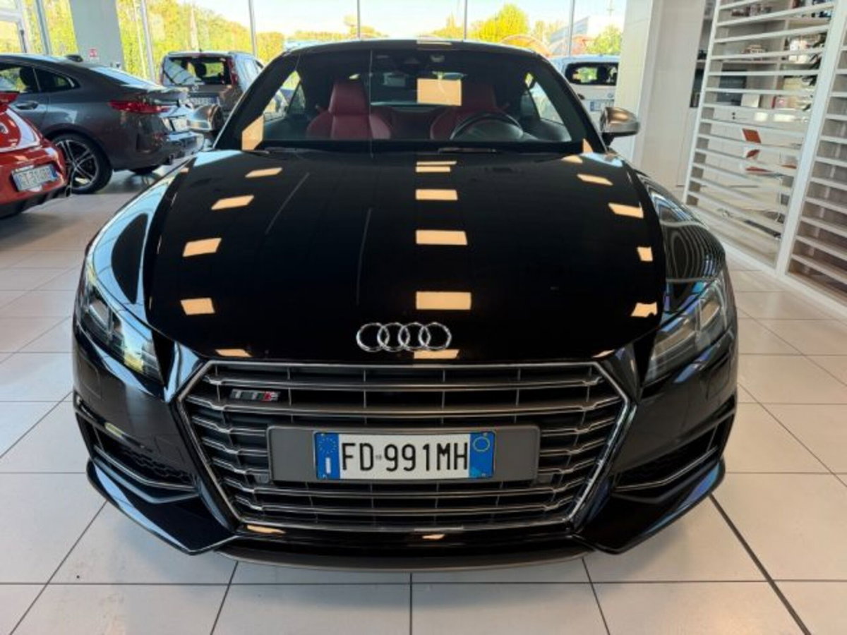 Audi TTS Coupé 2.0 TFSI 310 CV quattro S tronic (6)