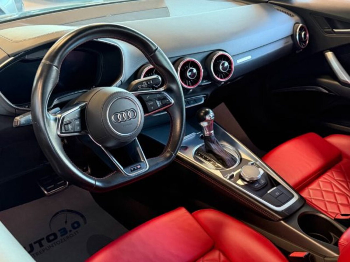 Audi TTS Coupé 2.0 TFSI 310 CV quattro S tronic (7)