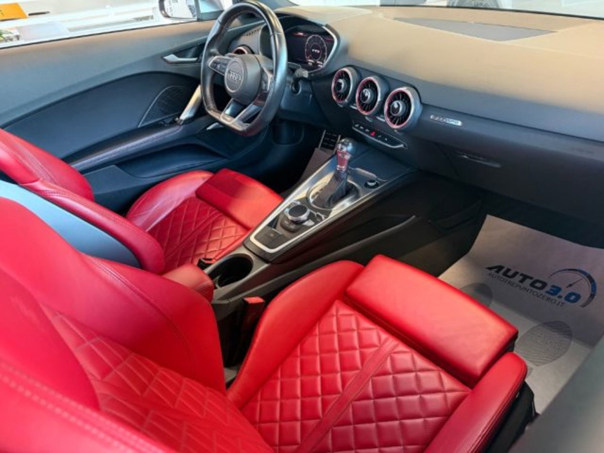 Audi TTS Coupé 2.0 TFSI 310 CV quattro S tronic (9)