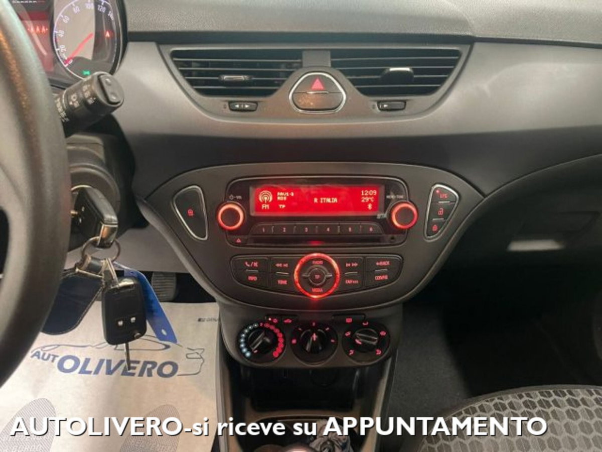 Opel Corsa 1.4 90CV GPL Tech 5 porte n-Joy (15)