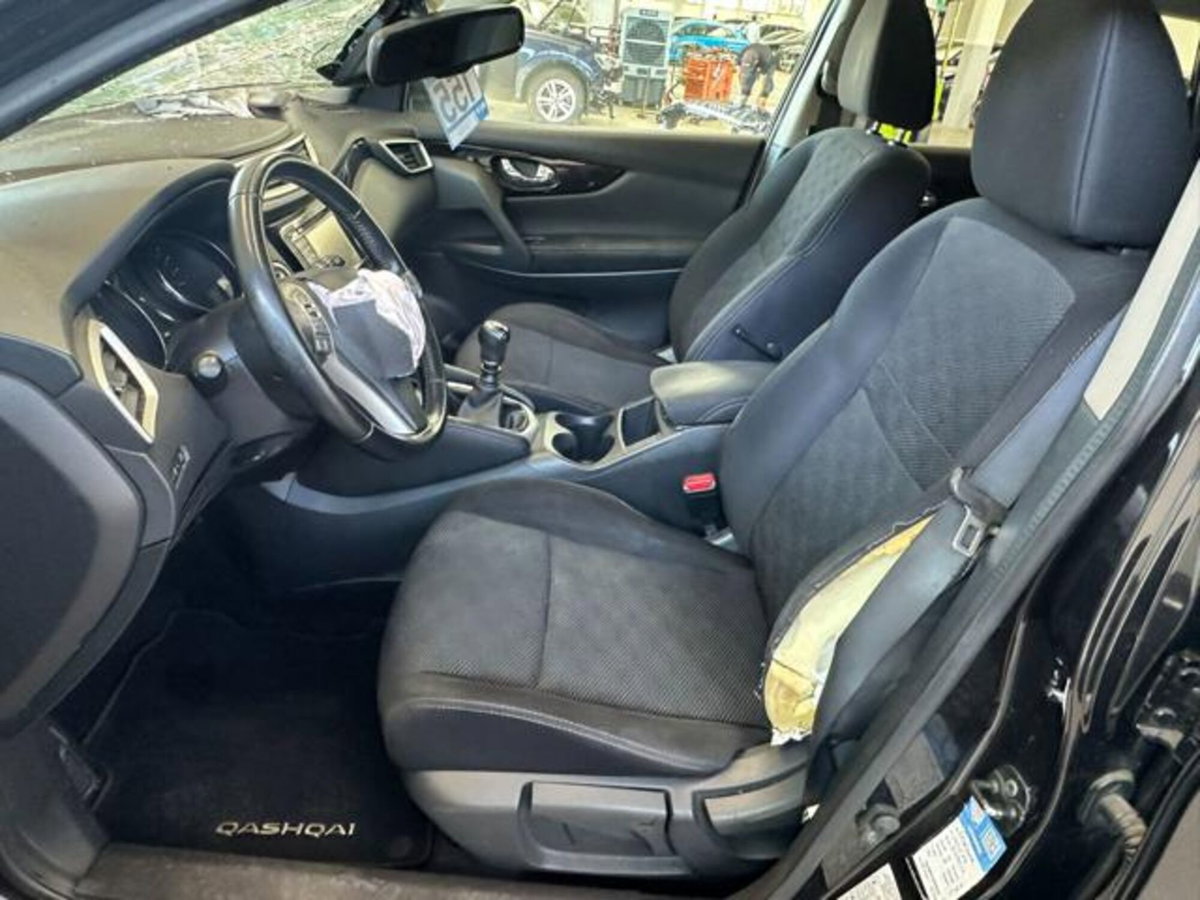 Nissan Qashqai 1.5 dCi N-Connecta (11)
