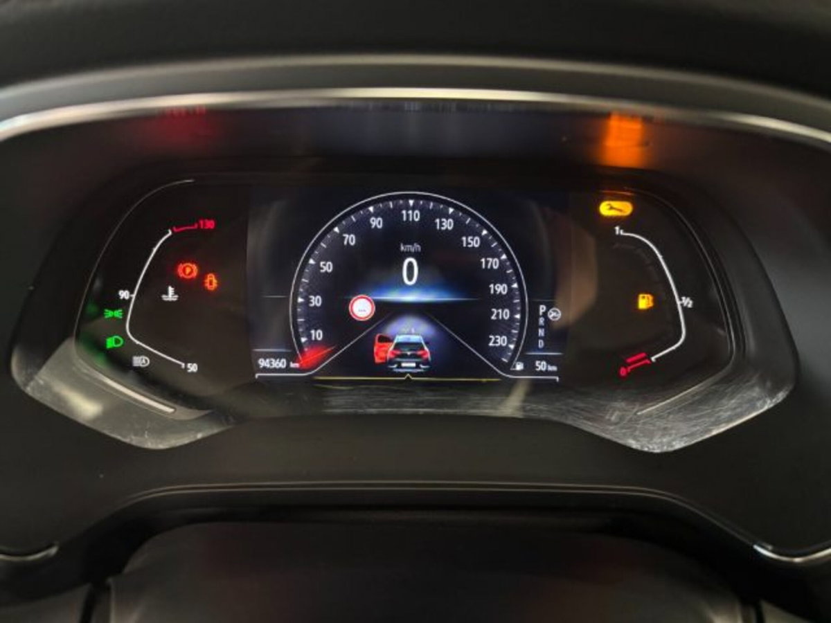 Renault Captur Blue dCi 115 CV EDC Initiale Paris (10)