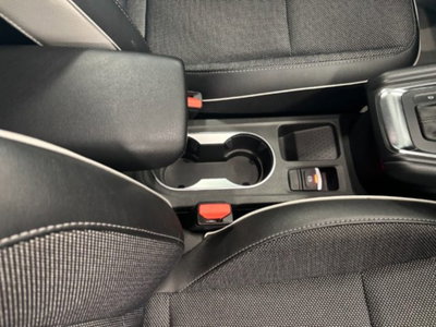 Renault Captur Blue dCi 115 CV EDC Initiale Paris (15)