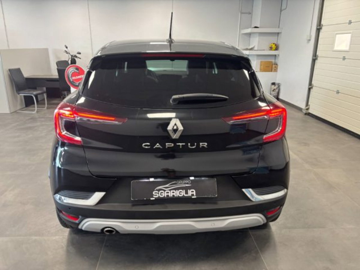 Renault Captur Blue dCi 115 CV EDC Initiale Paris (5)