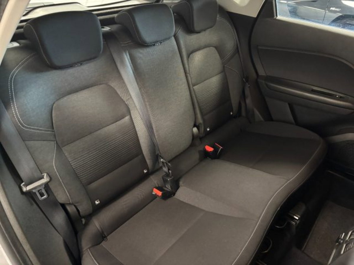 Renault Captur Blue dCi 115 CV EDC Business (12)