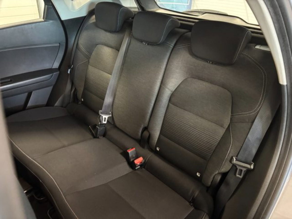 Renault Captur Blue dCi 115 CV EDC Business (13)