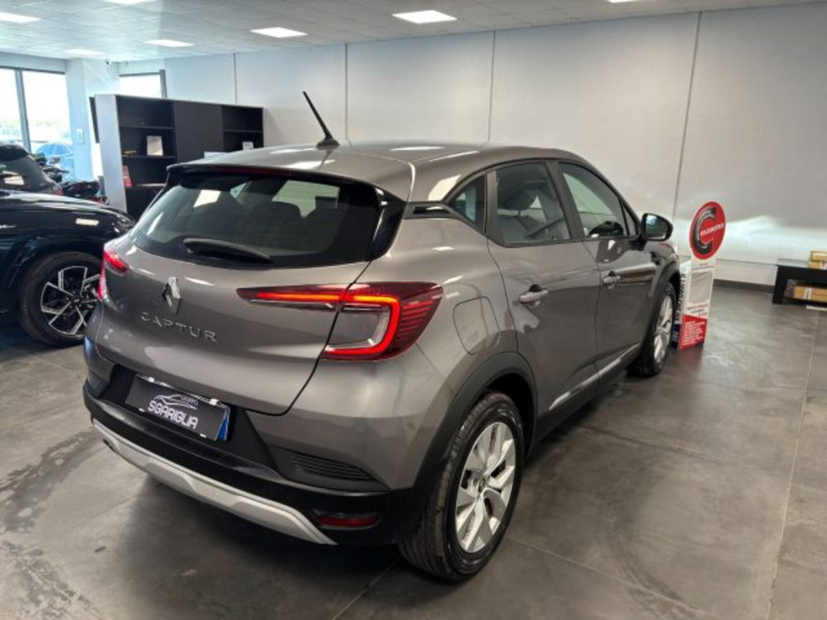 Renault Captur Blue dCi 115 CV EDC Business (6)