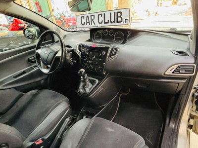 Lancia Ypsilon 0.9 TwinAir 85 CV 5 porte Metano Ecochic Elefantino (14)