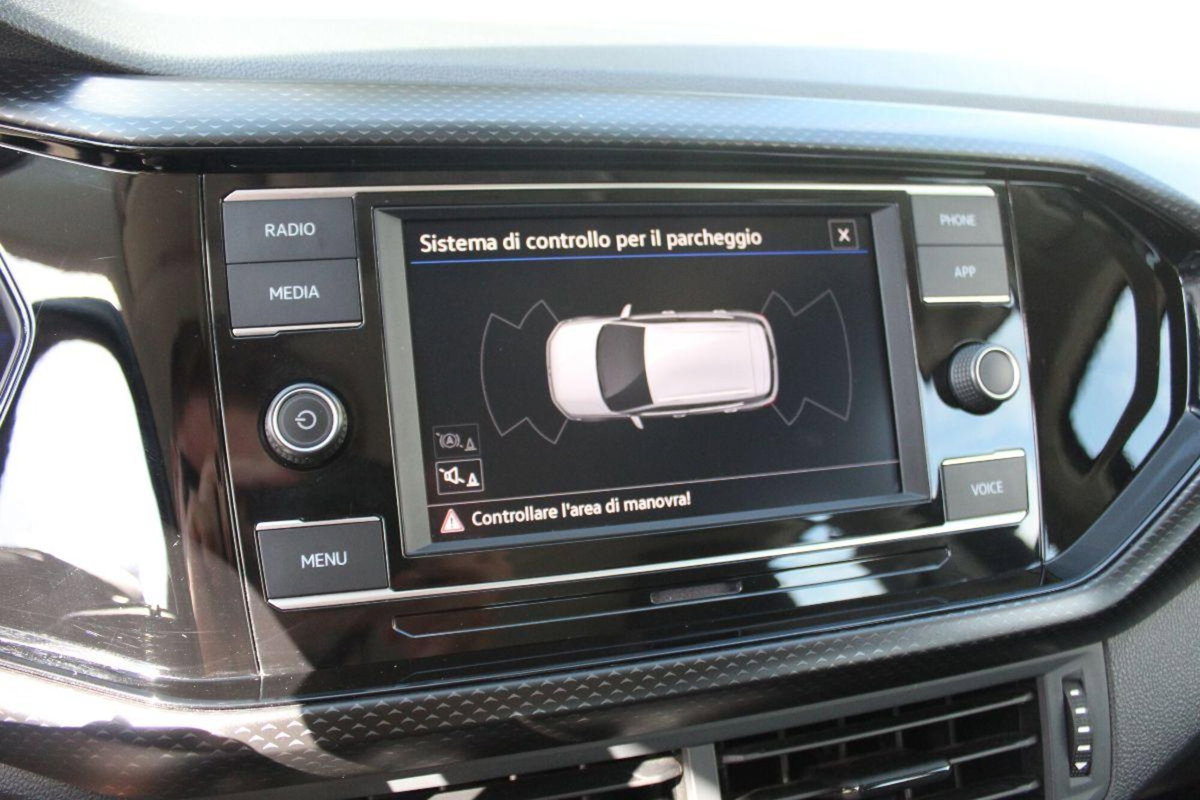 Volkswagen T-Cross 1.0 TSI 110 CV DSG Sport (16)