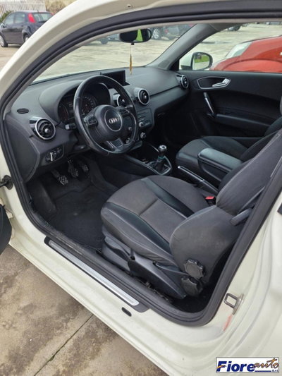 Audi A1 1.6 TDI 105 CV Attraction (15)
