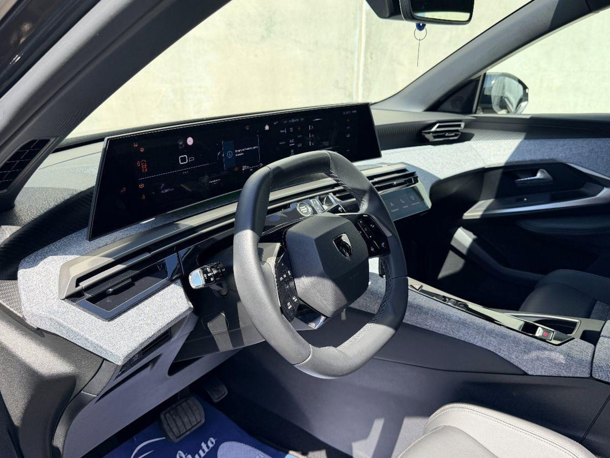 Peugeot 3008 1.2 hybrid Allure 145cv e-dcs6 (13)