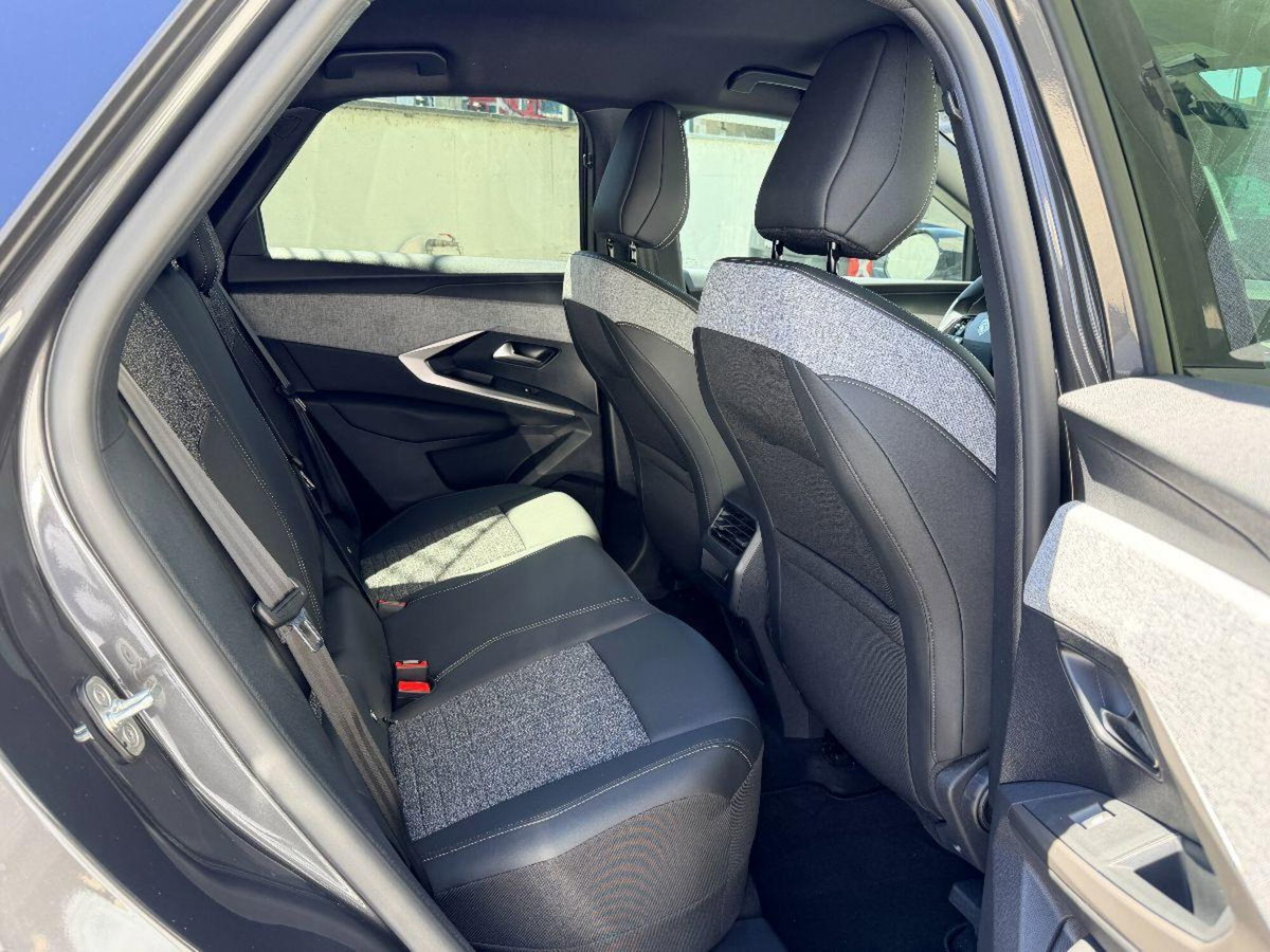 Peugeot 3008 1.2 hybrid Allure 145cv e-dcs6 (14)
