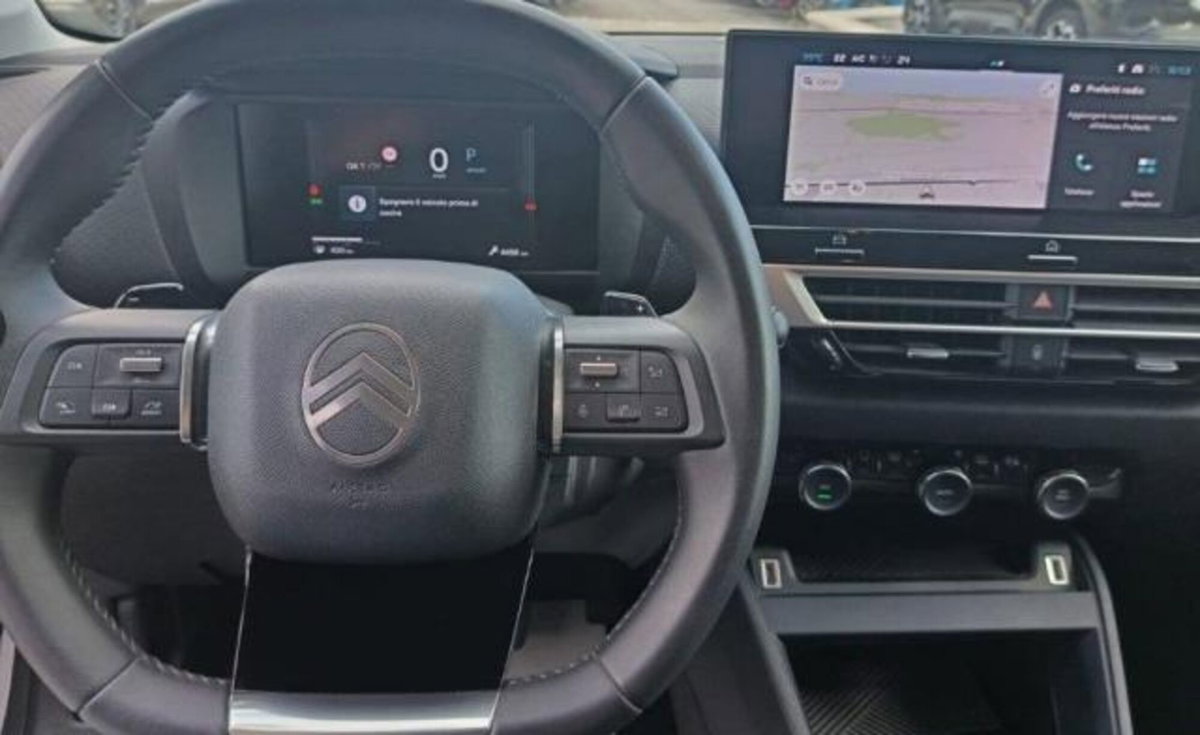 Citroen C4 1.2 hybrid Plus 145cv e-dcs6 (12)
