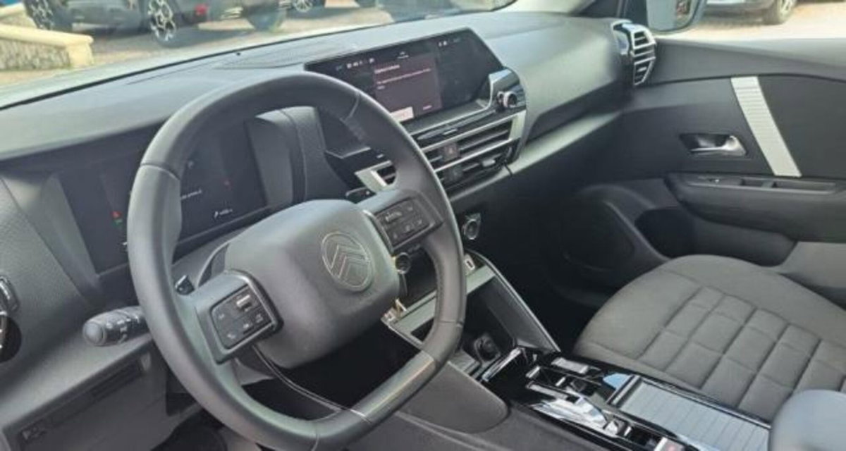 Citroen C4 1.2 hybrid Plus 145cv e-dcs6 (8)
