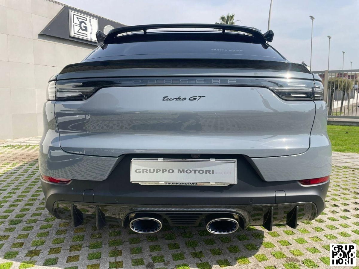 Porsche Cayenne Coupé 4.0 Turbo GT (10)