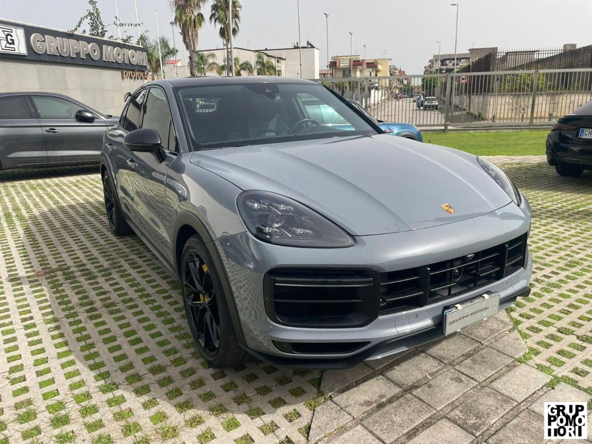 Porsche Cayenne Coupé 4.0 Turbo GT (6)