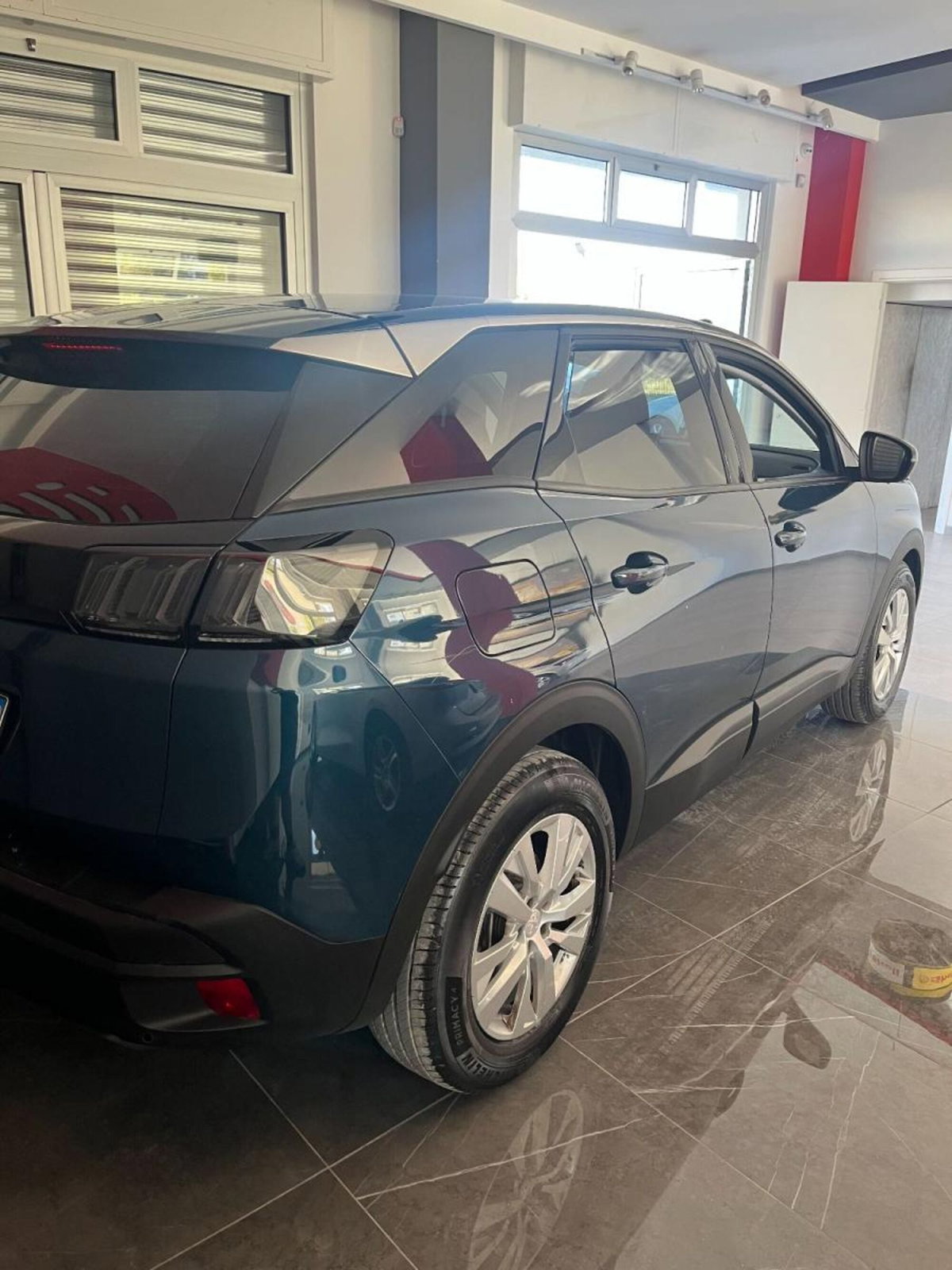 Peugeot 3008 BlueHDi 130 S&S EAT8 Active Business (2)