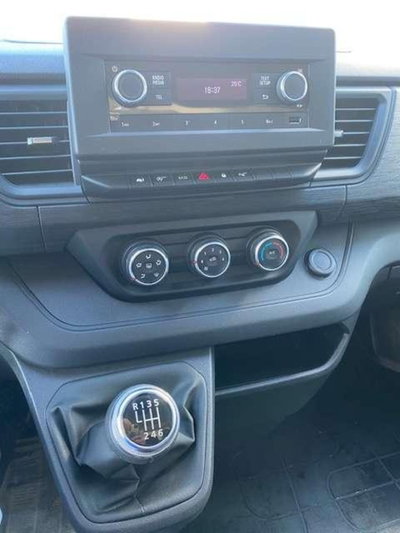 Renault Trafic Furgone van T29 2.0 blue dci 170cv L1H1 eag9 (13)