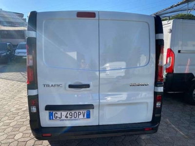 Renault Trafic Furgone van T29 2.0 blue dci 170cv L1H1 eag9 (3)