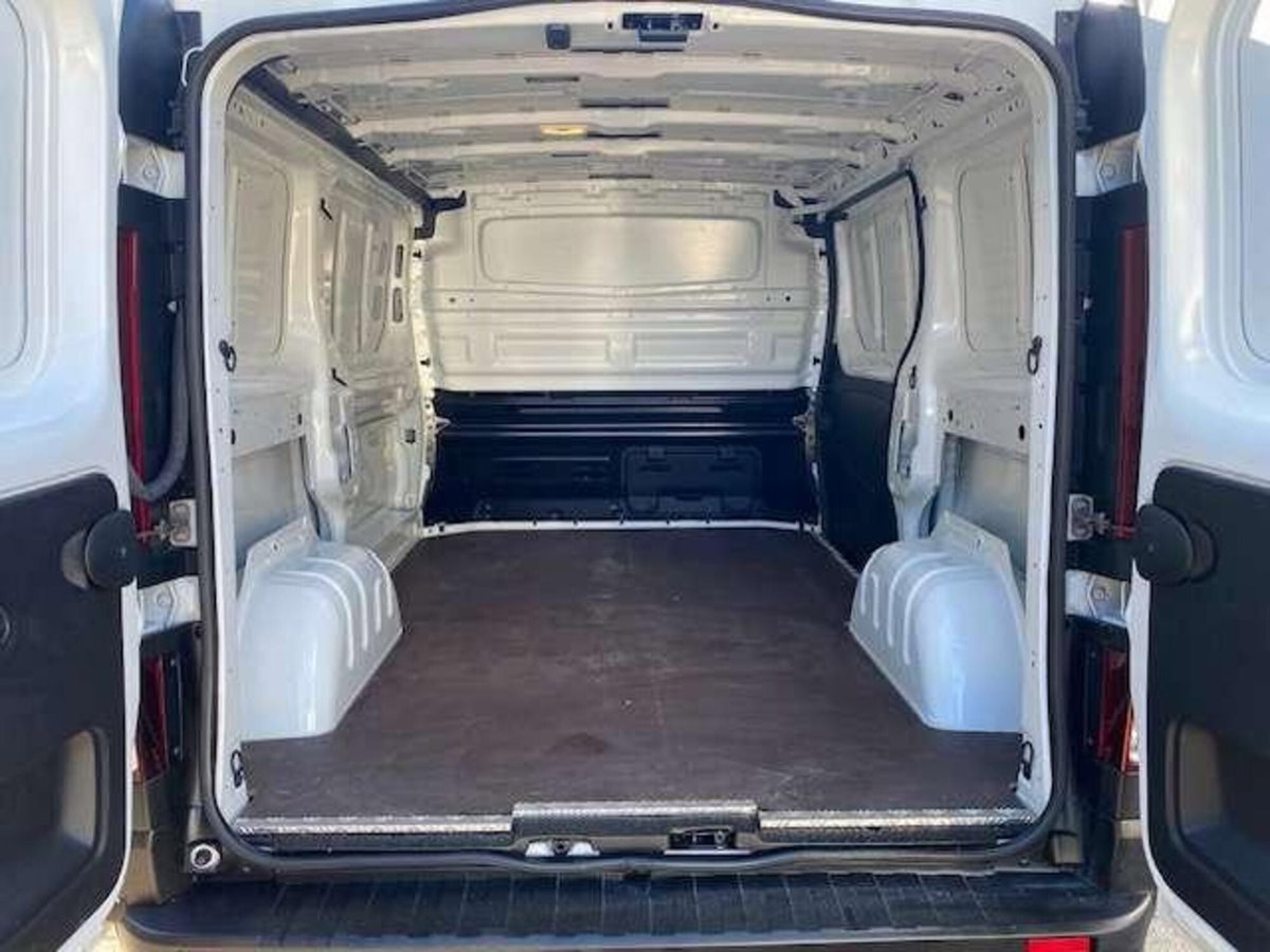 Renault Trafic Furgone van T29 2.0 blue dci 170cv L1H1 eag9 (5)